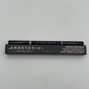 Anastasia Brow Definer Triangular Brow Pencil Medium Brown Full Size NEW In Box